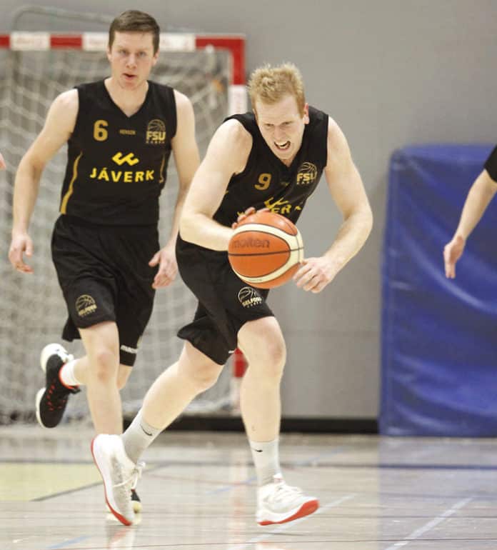 ari_gylfason041018gk