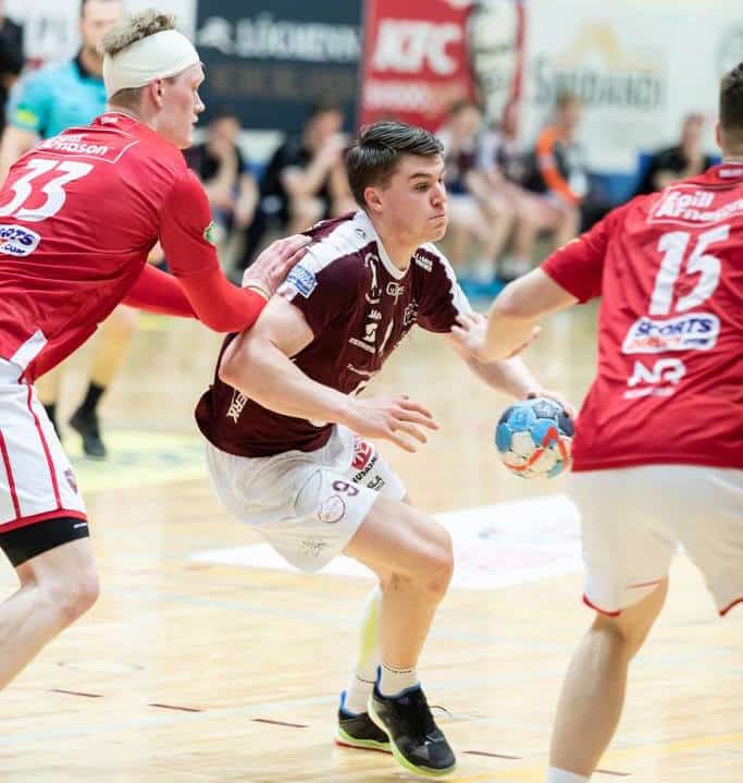 Elvar Örn Jónsson.