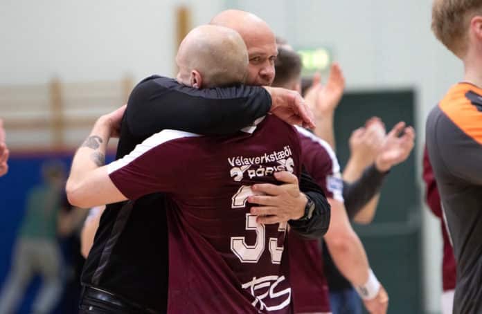 Patrekur Jóhannesson og Alexander Egan fagna.