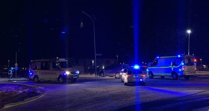 Árekstur á Eyravegi