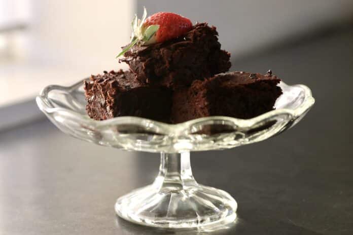 Svartbauna brúnkaka