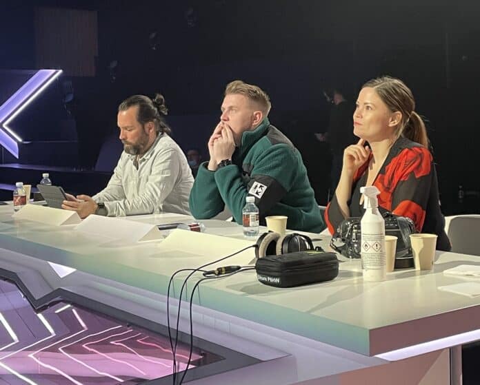 Anna Hansen X Factor