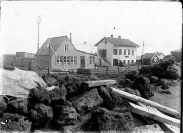 Apótek Skjaldbreið og Ömmubær Ljosm Sigurður Kristjans