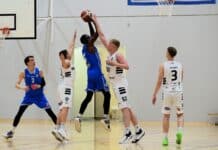 Sigur í fyrsta heimaleiknum