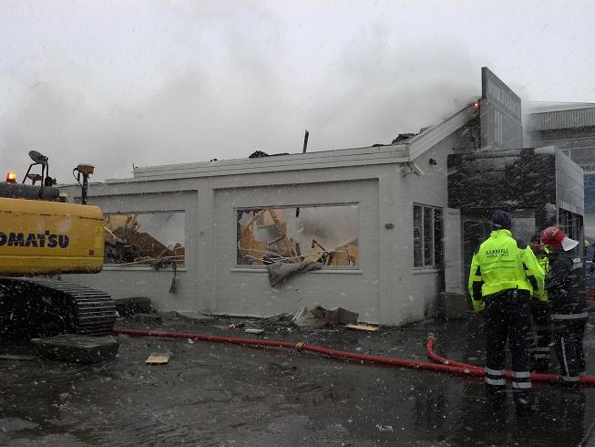 800bar_eldur_jkonn140312_486026695