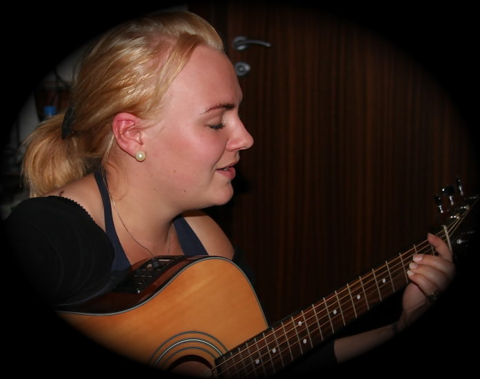 DanaYr2010_705577078