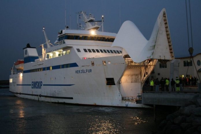 Herjolfur_035_674333336