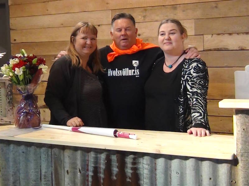 UNA_sveitabud_hvolsv2015re_716505502