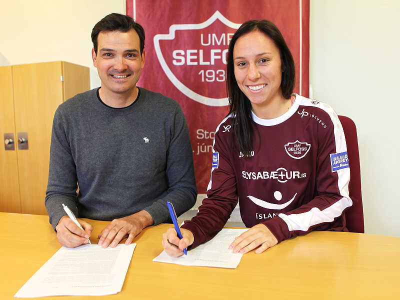 allie_rossi200417gk_957011700