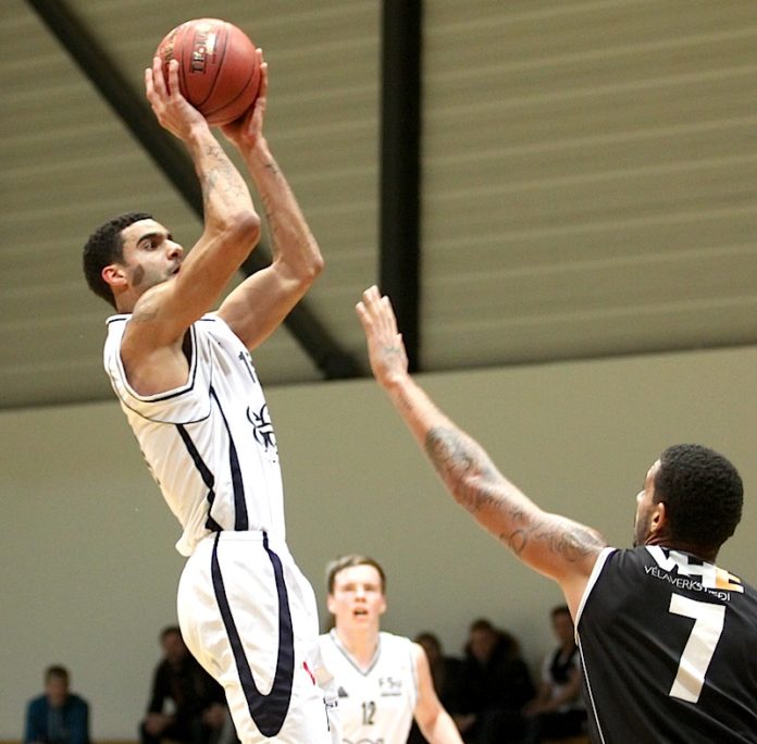 collin_pryor240114gk_545835430