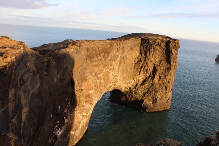 dyrholaey2018UST_962981553