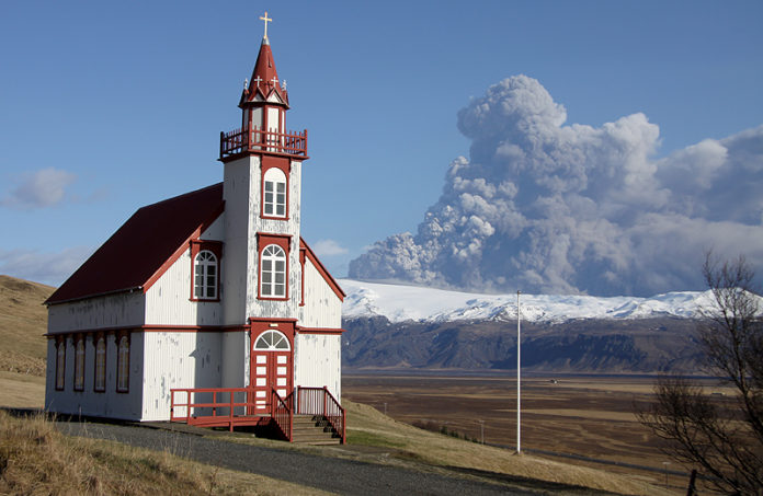 eldgosII_hlidarendakirkja_533509069