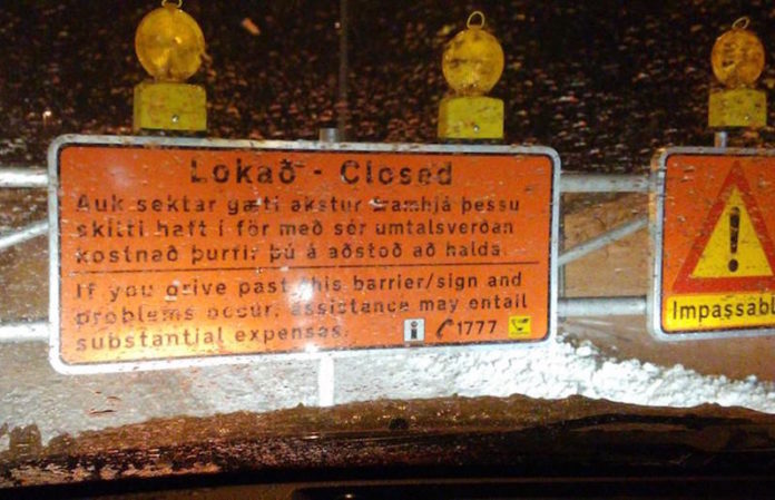 Hellisheiði lokuð.