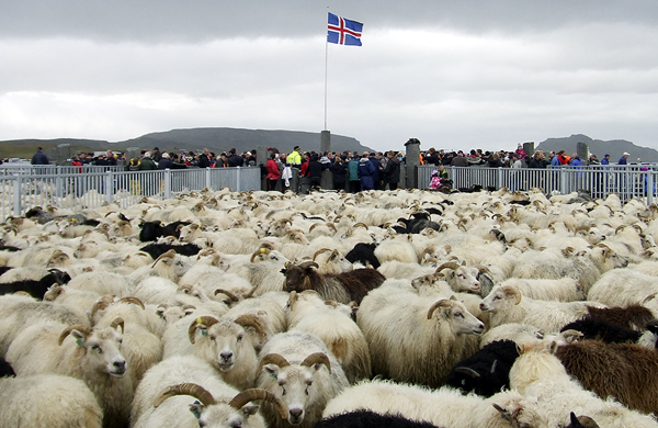 hrunarettir160911hre3_706537747