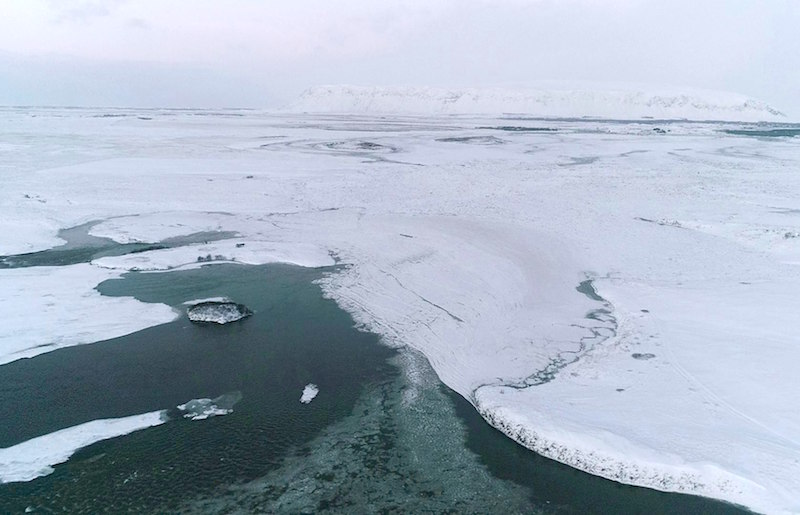 hvita_klakastifla060218logr_351024901