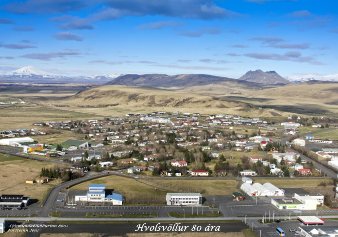 hvolsvollur_steini_860_2013_534241892