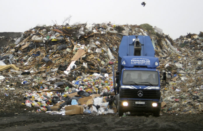 kirkjuferjuhjaleiga_sorp2006_733320349