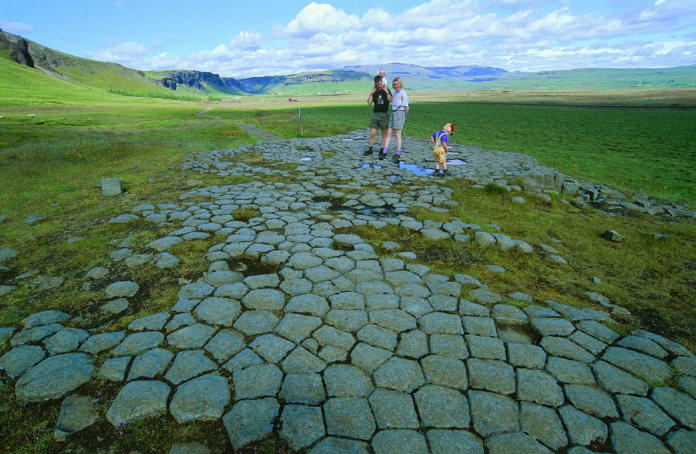 kirkjugolf_markadsst_652239918