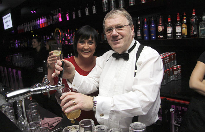 laugiigjanni800_041111gk.jpg_413472741