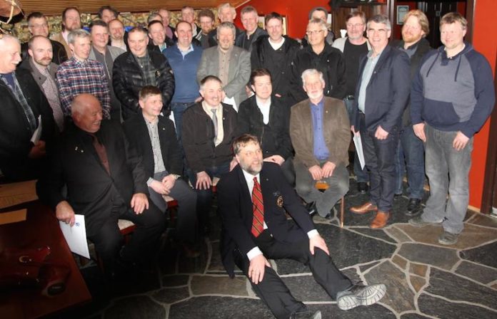 lionsklubburinn_dynkur_stofnfelagar2014_237269354