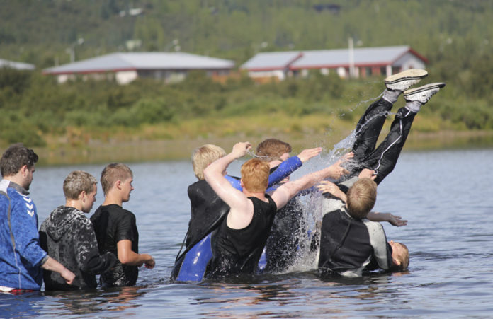 ml_skirn260811pms_267705224