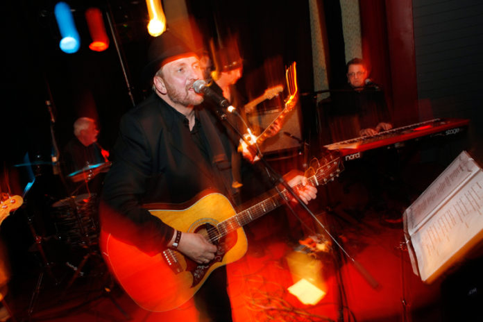 omar_didriksson2010eb_444974455