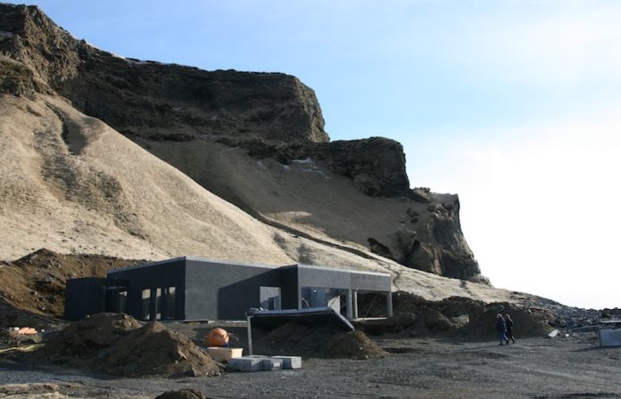 reynisfjara_mars2014sighj_690257780