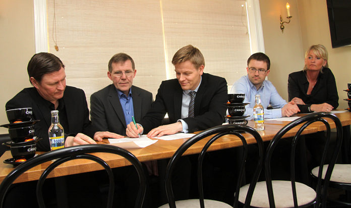 samningur_knattspyrnudeild250311gk_573673949