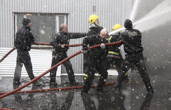 set_eldur_p140312gk_805028722