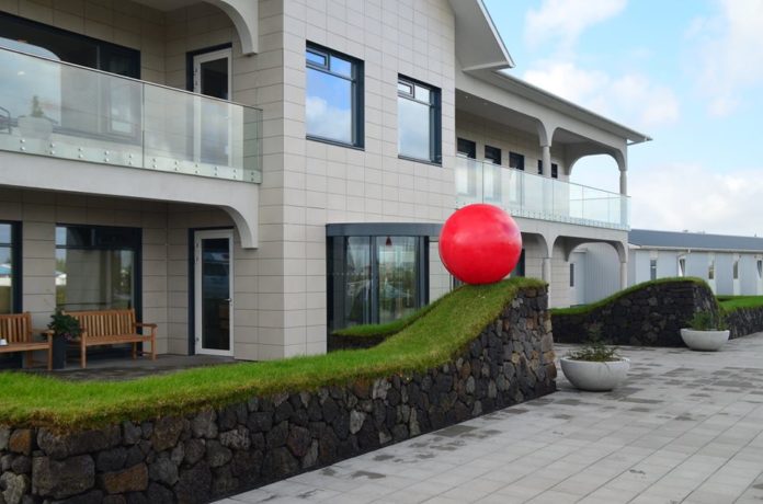 stracta_raudanefid2014_825530388