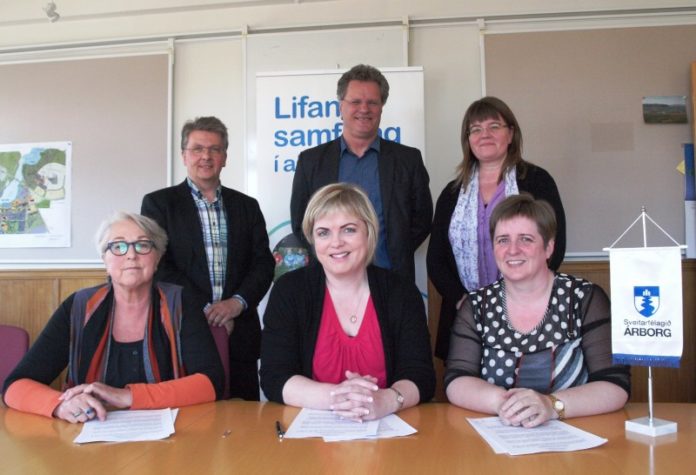 thjonustusamningur_serdeild2014_535023475